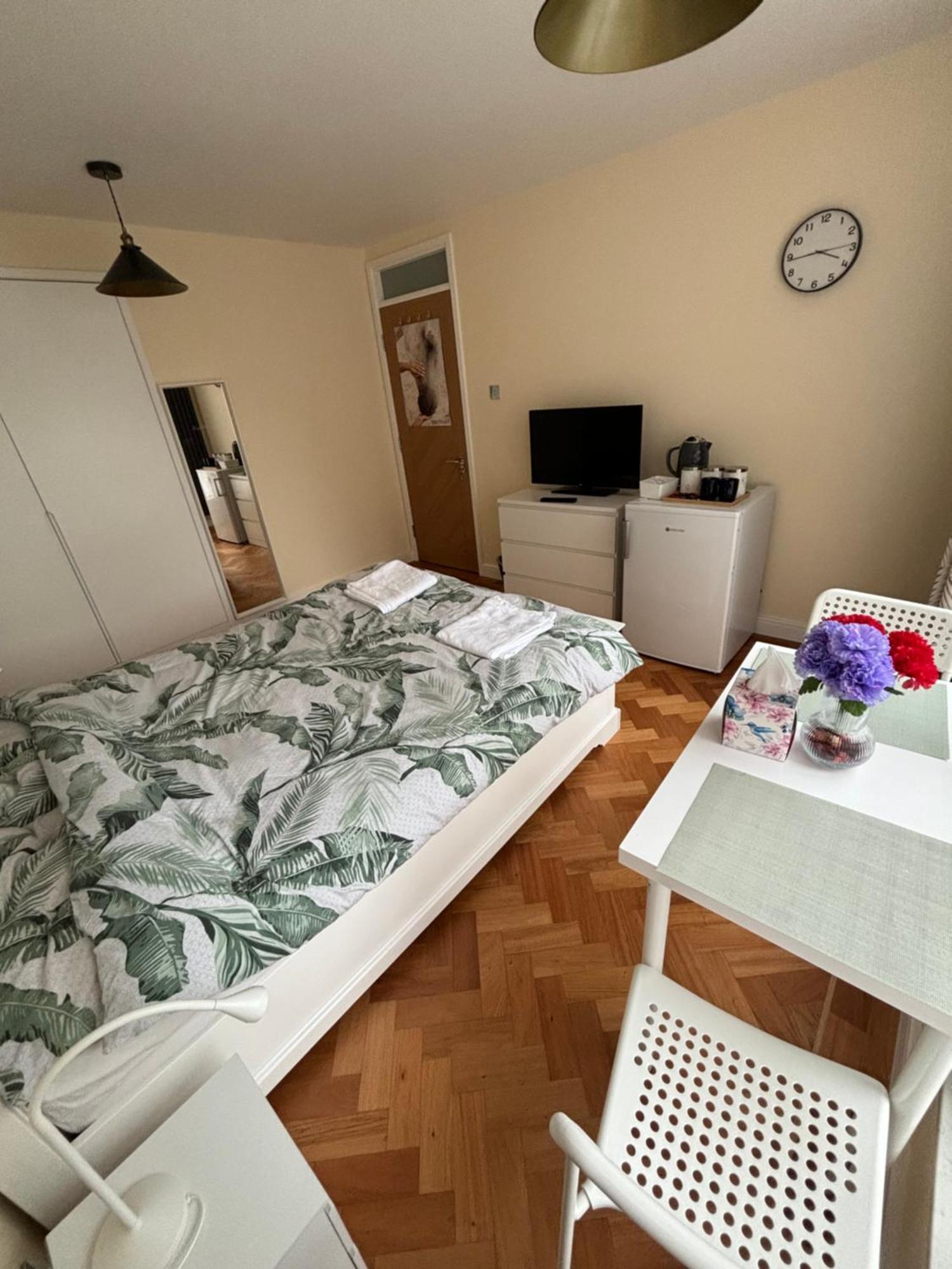 Wembley Stadium Large Double Room London Exterior foto